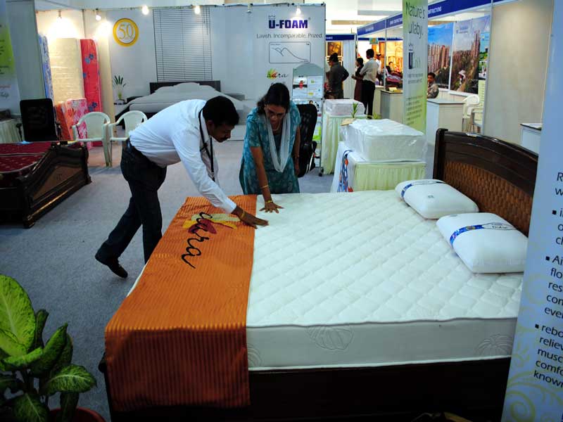 u foam mattress cost